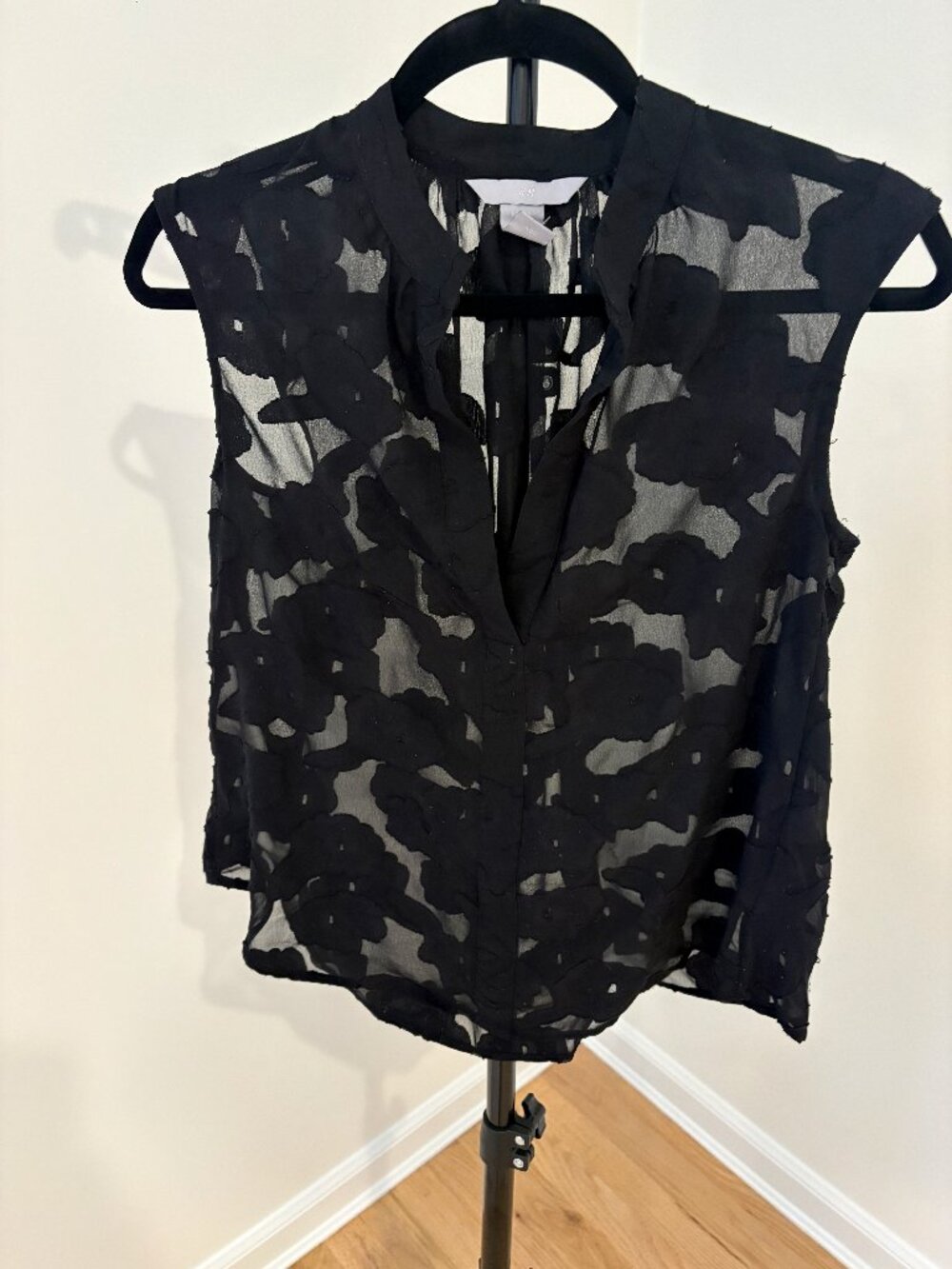 H&M Black Jacquard Sheer Sleeveless V-Neck Blouse - Size XS